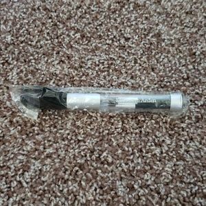 elizabeth arden brush